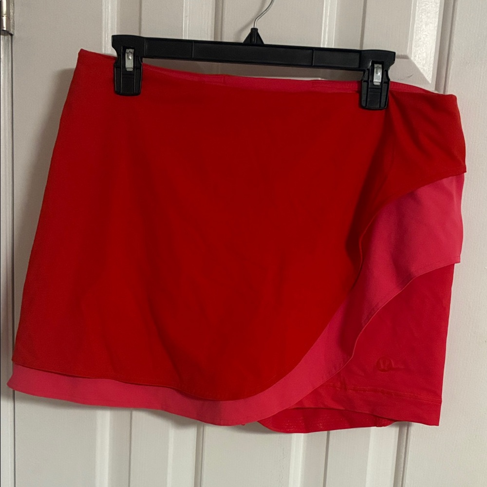 Lululemon Asymmetrical Layered High Rise Hot Heat Lip Gloss Tennis Skirt